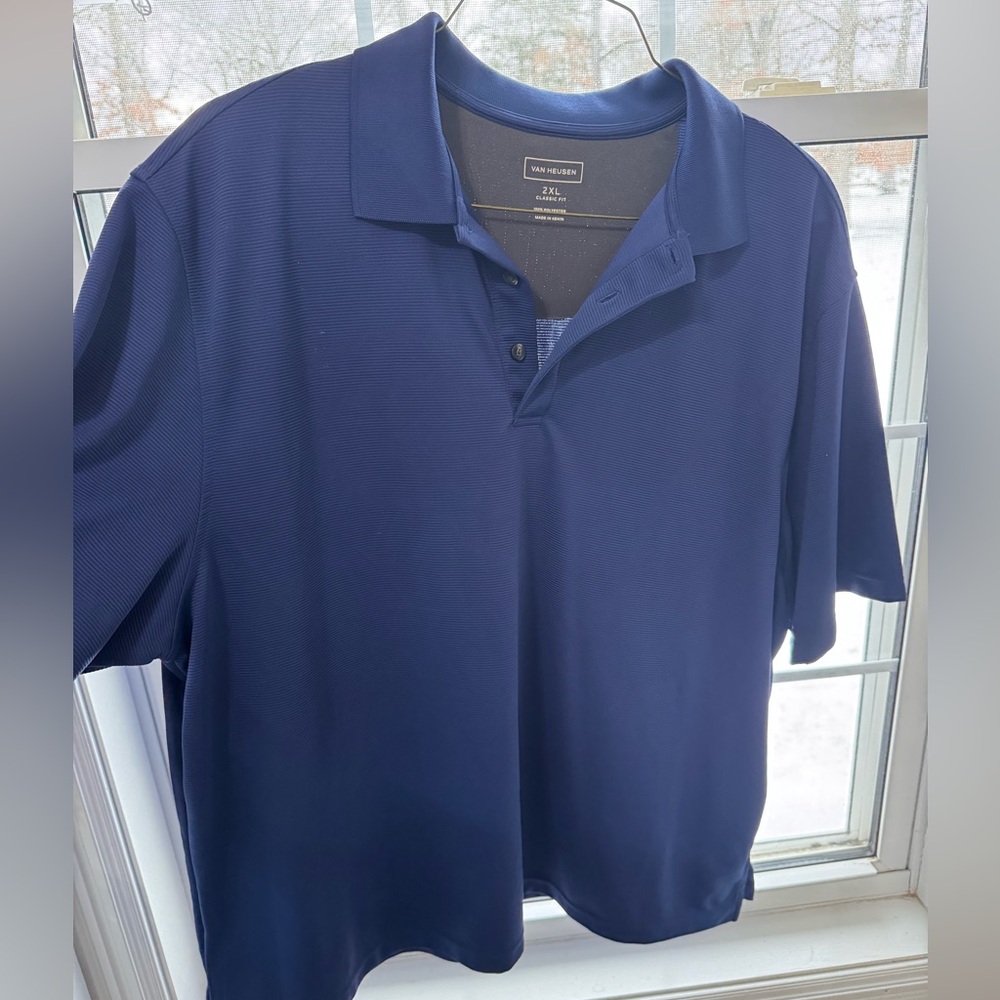 Van Heusan Polo
2XL